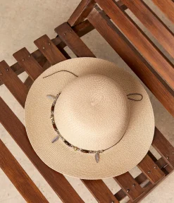 Mellow Yellow Chaussettes, Accessoires-Capeline écrue Sixtine