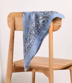 Mellow Yellow Foulards, Écharpes-Foulard bleu ciel Zelia