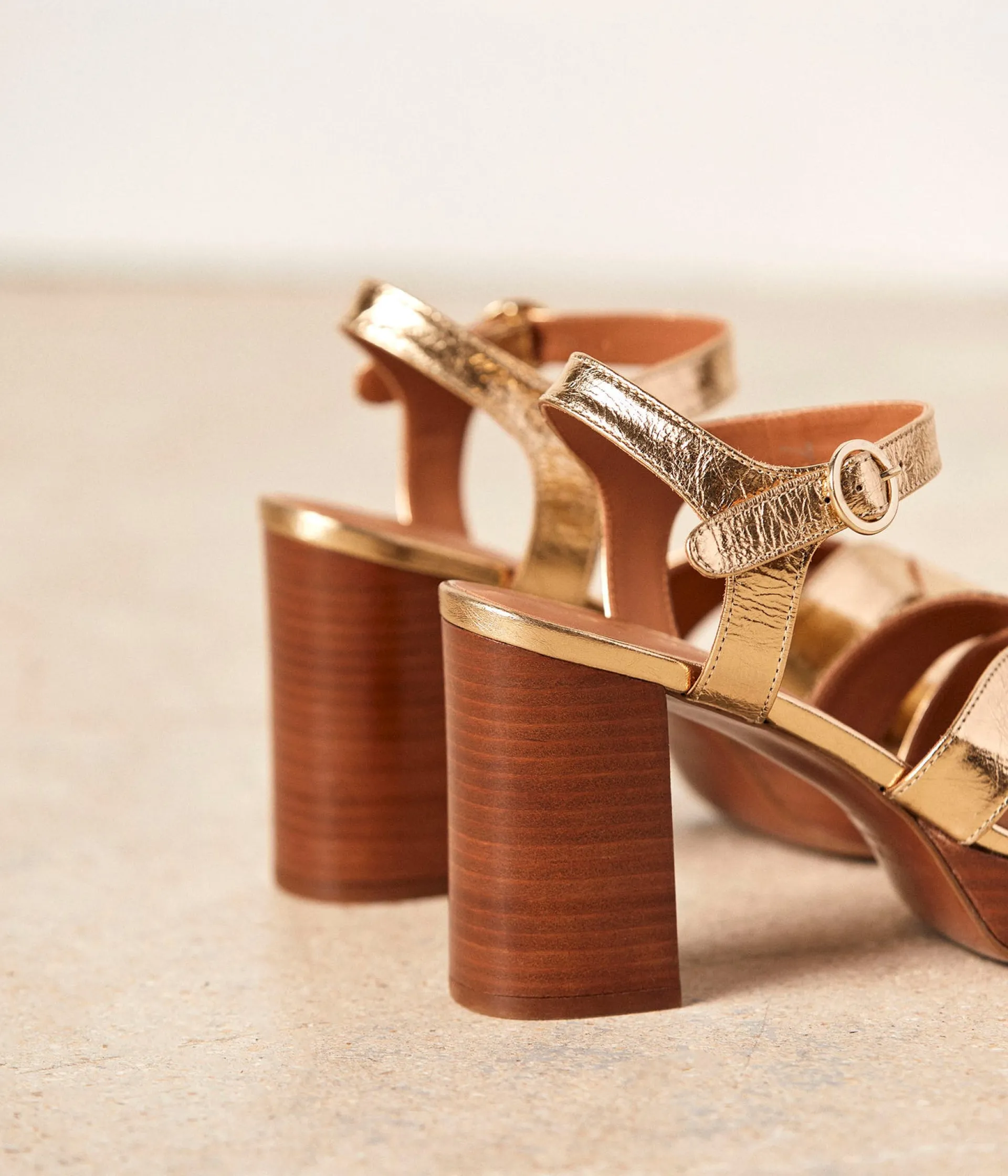 Femme Mellow Yellow Sandales-Sandales dorées Laure