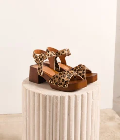 Femme Mellow Yellow Sandales, Mules-Sandales effet léopard Naïs