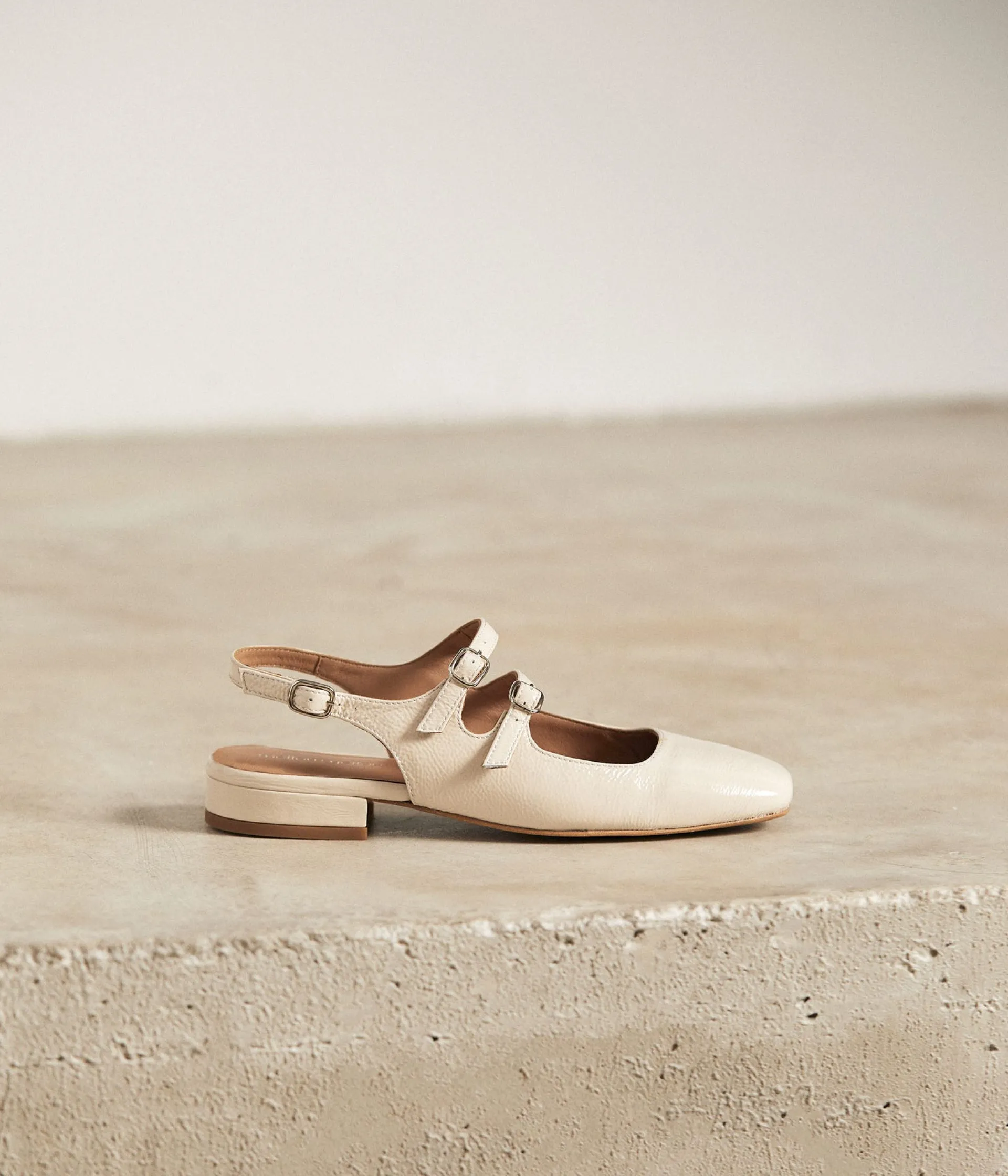 Femme Mellow Yellow Ballerines, Slingbacks-Slingbacks vernies Daisy