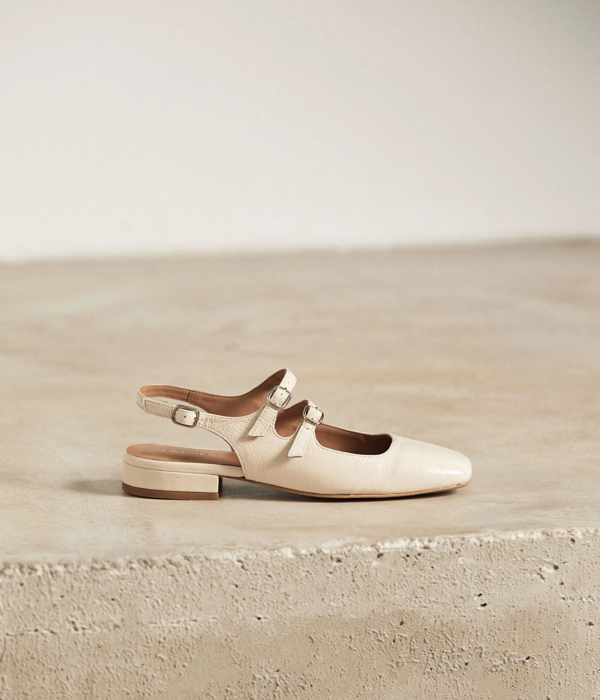 Femme Mellow Yellow Ballerines, Slingbacks-Slingbacks vernies Daisy